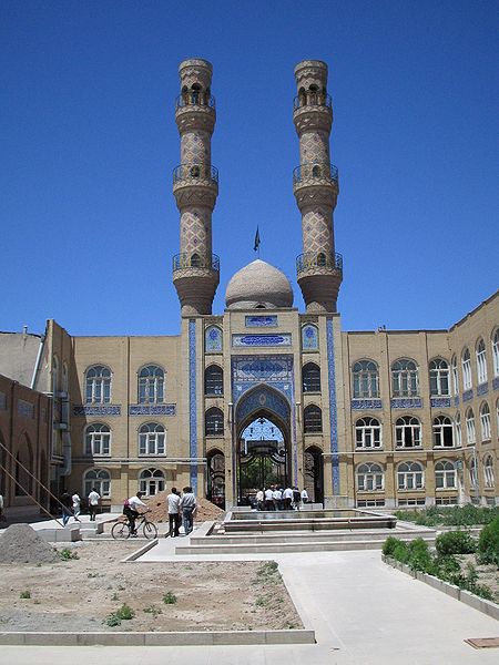 450px-Minarets_masjed-e-jomeh_tabriz