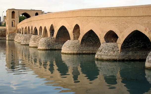 Shahrestan Bridge
