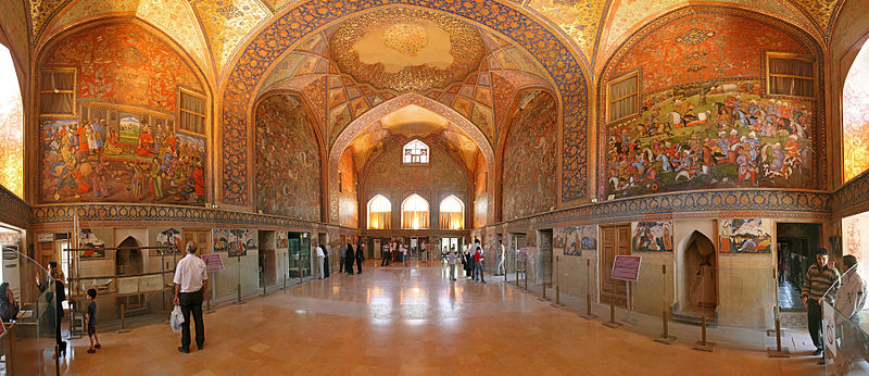 Chehel_Sotoun_Inside,_Isfahan_Edit1