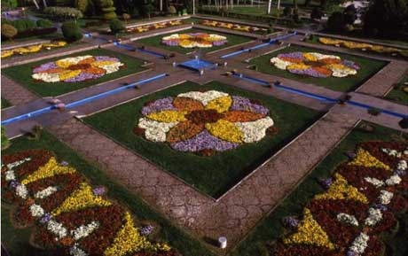 flower-garden-of-isfahan