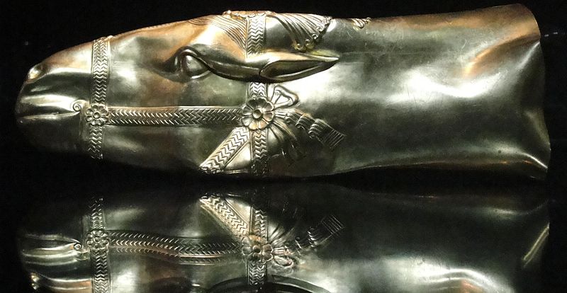 تکوک طلایی سر اسب ، امپراتوری ایرانی در دوره ساسانی ، قرن 6-7 ، موزه رضا عباسی