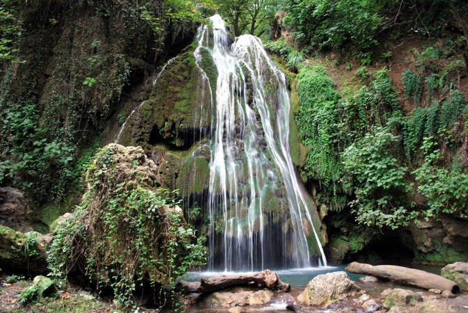 Kaboud- val -Waterfall
