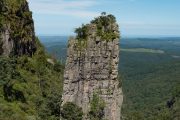صخره پیناکل The Pinnacle Rock